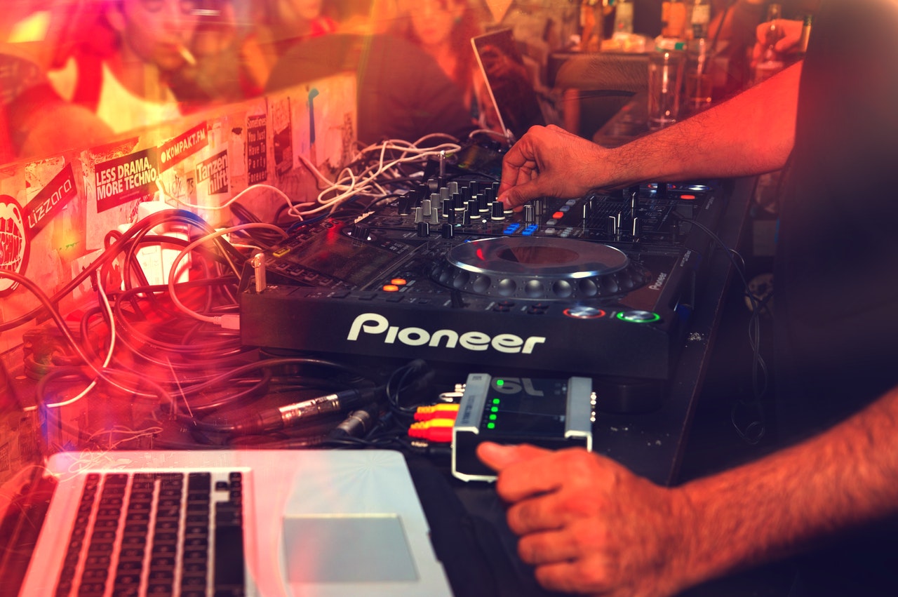 How likely are you to get tinnitus from clubbing?