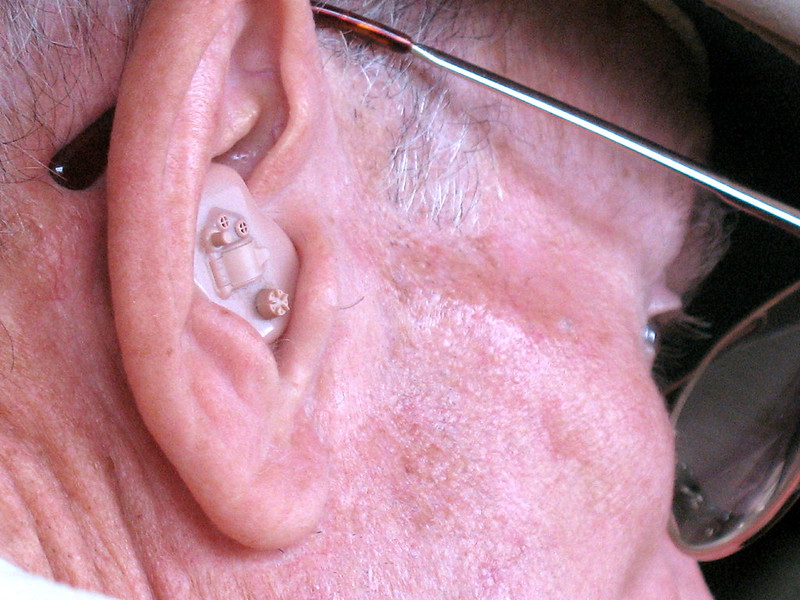 Can wearing hearing aids prevent dementia?