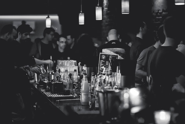 Should noisy bars be a thing of the past?