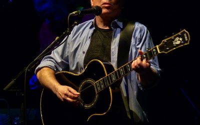 Paul Simon is beginning to accept his sudden hearing loss