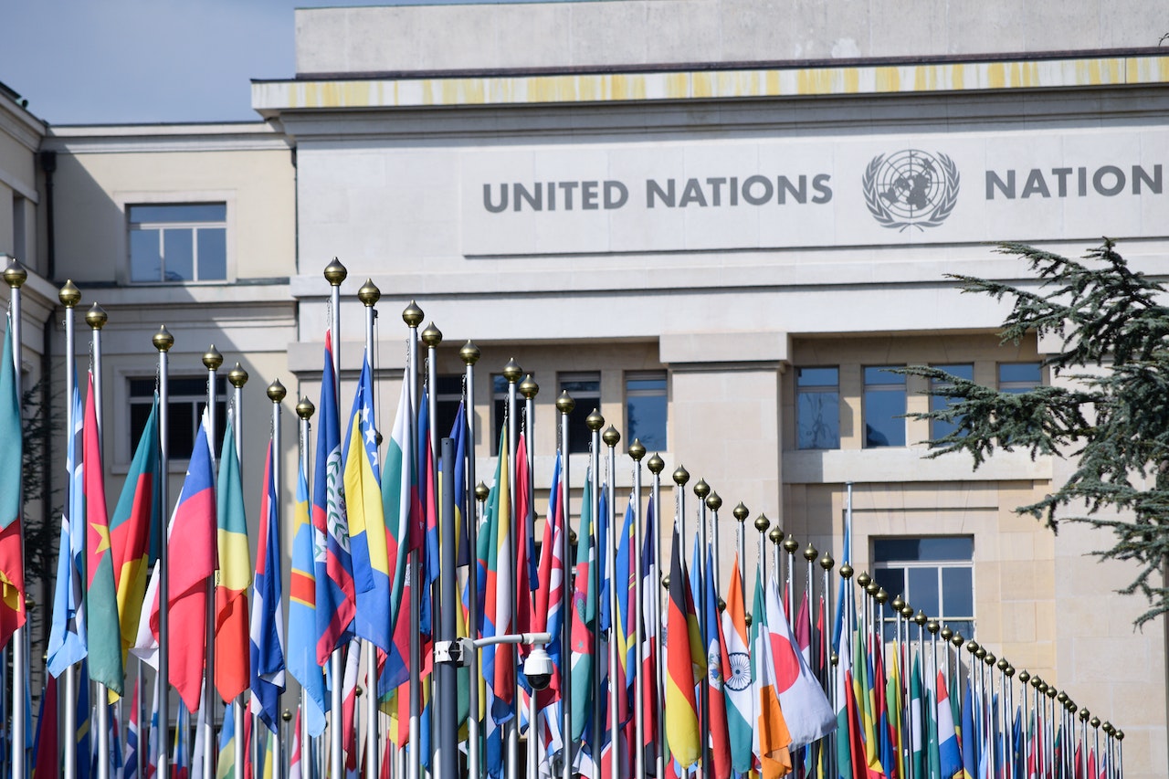 UN