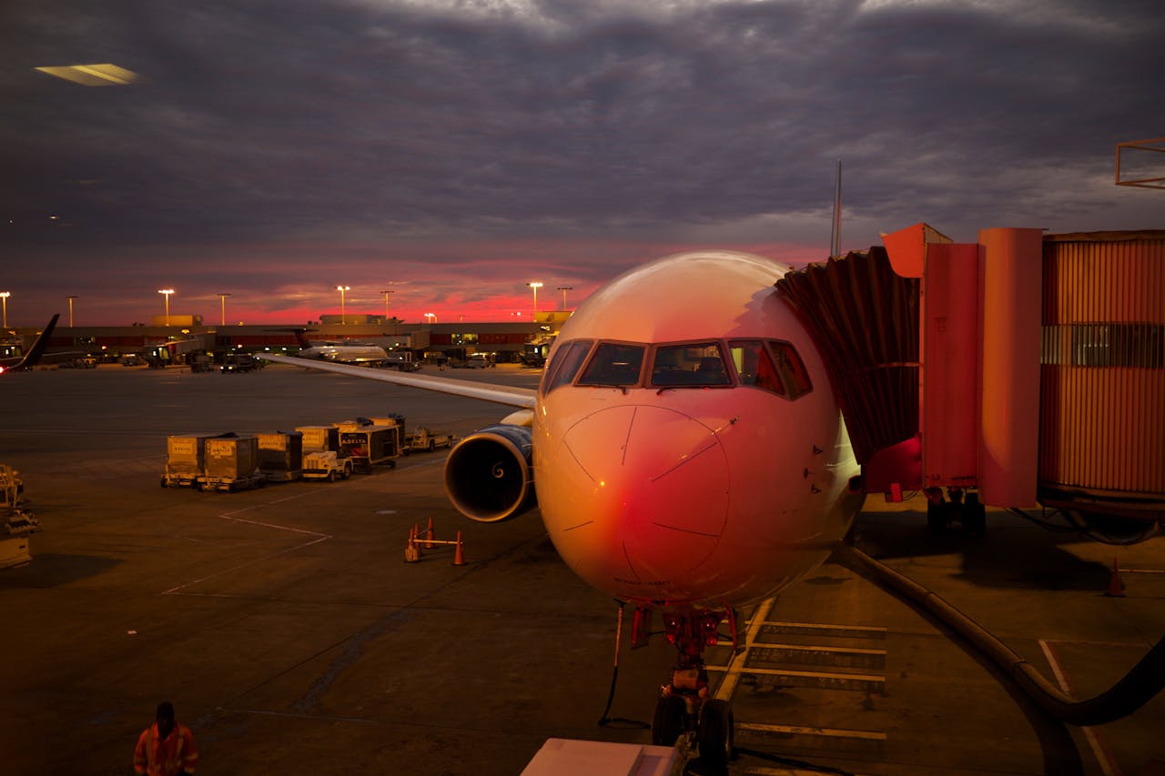 Dutch court blocks flight cuts at Schiphol